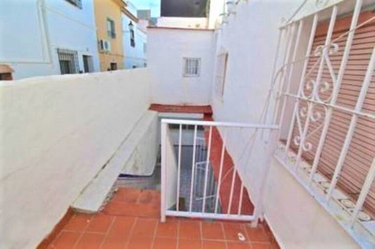 742113 terraced townhouse costa del sol 5 bedrooms alhaurin el grande e144000 10 768x510