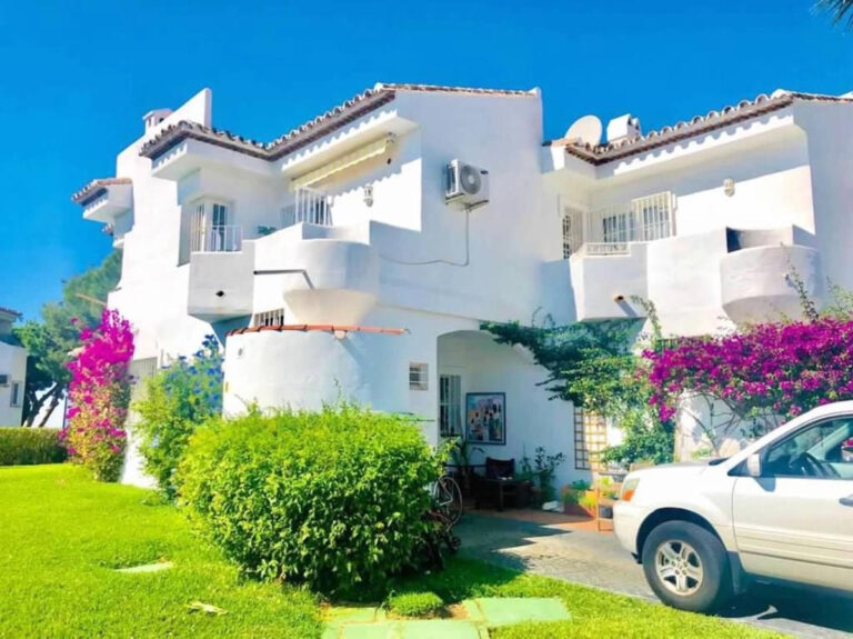 743049 semi detached villa costa del sol 2 bedrooms calahonda e405000 1 768x575