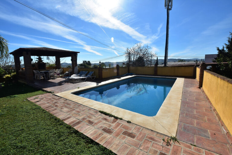 743732 detached villa costa del sol 3 bedrooms mijas costa e529950 1 1 768x512