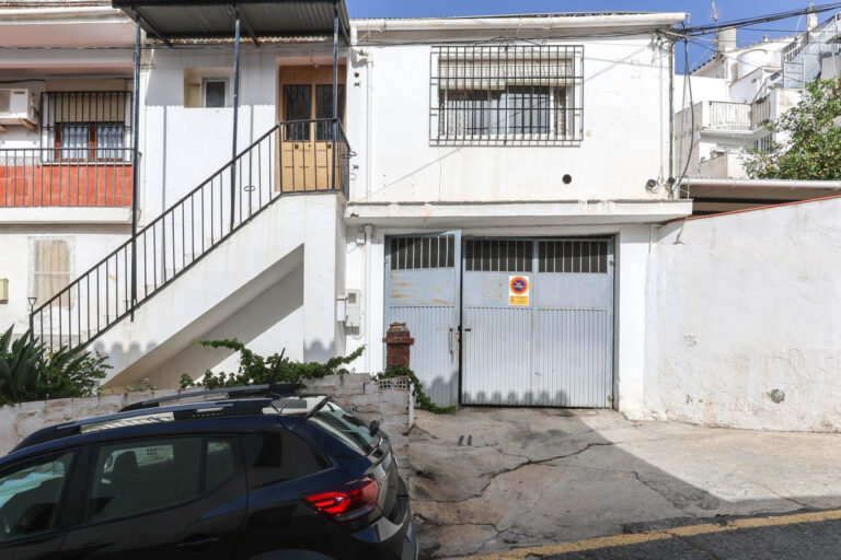 744284 terraced townhouse costa del sol 4 bedrooms alozaina e140000 1 768x512