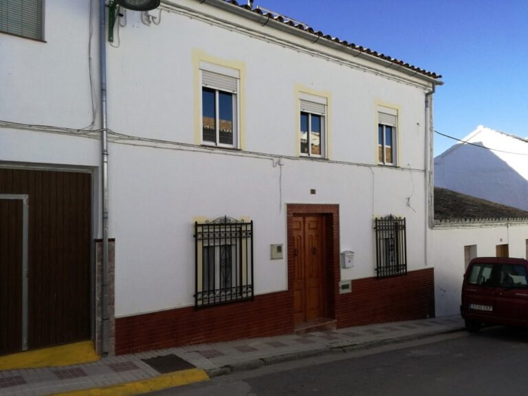 745353 terraced townhouse costa del sol 4 bedrooms villanueva de algaidas e89000 1 768x576