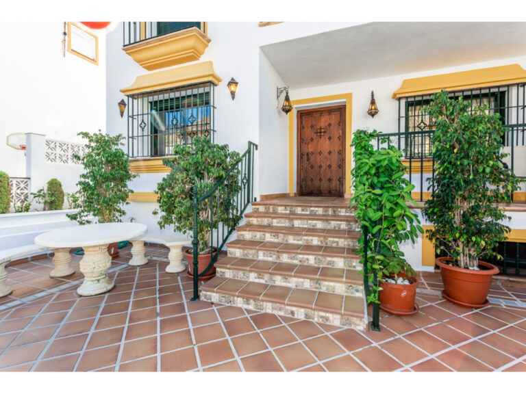 745416 semi detached townhouse costa del sol 4 bedrooms san pedro de alcantara e590000 1 768x576