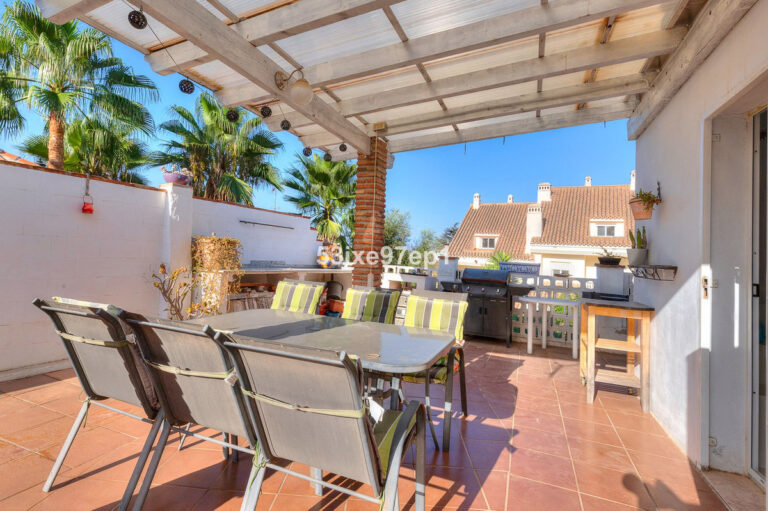 745947 terraced townhouse costa del sol 2 bedrooms el coto e309000 1 768x511