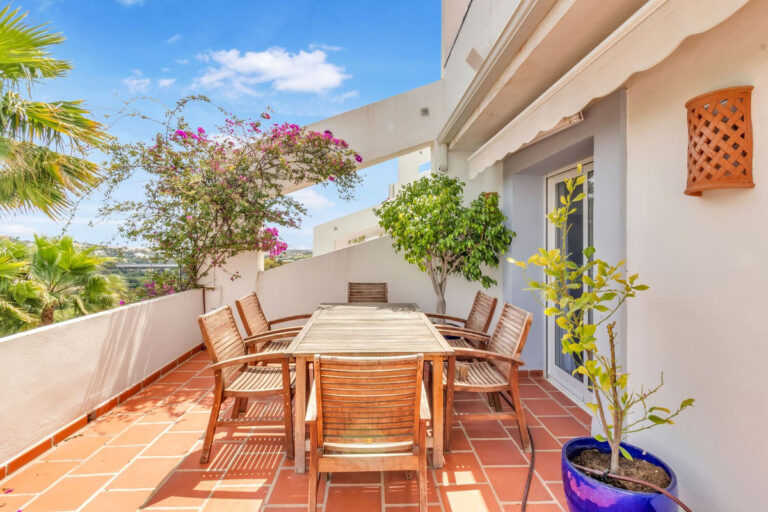 751039 middle floor apartment costa del sol 3 bedrooms la quinta e485000 1 1 768x512