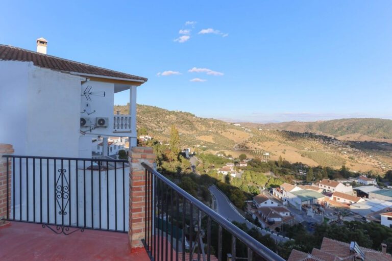 752555 terraced townhouse costa del sol 2 bedrooms casarabonela e155000 13 768x512