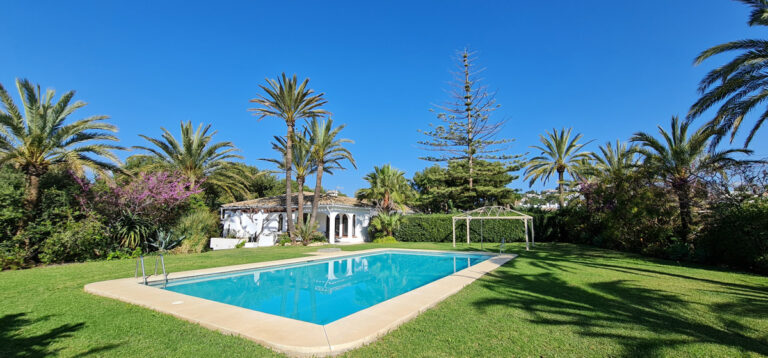 753050 detached villa costa del sol 6 bedrooms la cala de mijas e1499000 1 768x358