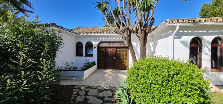 753050 detached villa costa del sol 6 bedrooms la cala de mijas e1499000 2 768x358