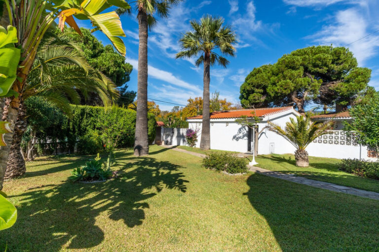 753422 detached villa costa del sol 3 bedrooms marbesa e1200000 3 768x512