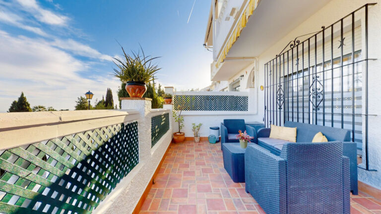 753560 terraced townhouse costa del sol 3 bedrooms benalmadena pueblo e379000 2 768x432