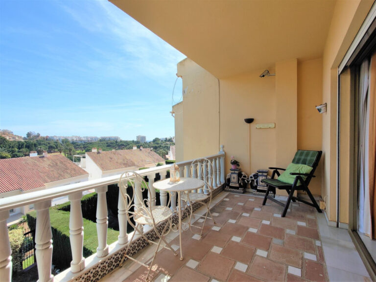 753866 terraced townhouse costa del sol 2 bedrooms torrequebrada e359500 12 768x576