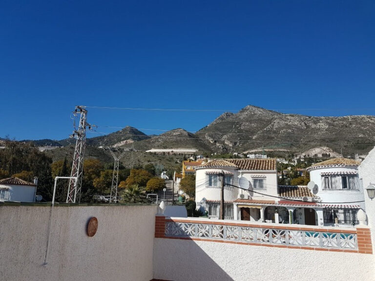 754232 terraced townhouse costa del sol 3 bedrooms arroyo de la miel e350000 7 768x576