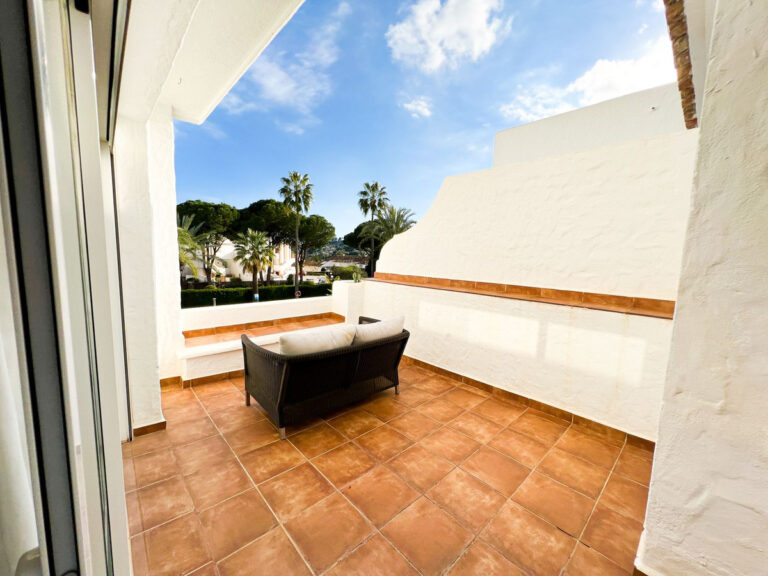 754661 terraced townhouse costa del sol 2 bedrooms nueva andalucia e545000 10 768x576