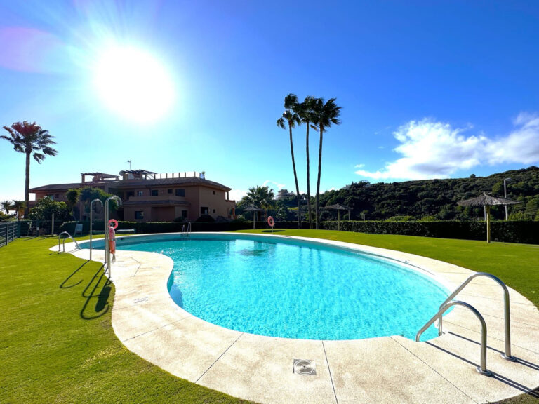 755546 middle floor apartment costa del sol 2 bedrooms casares playa e270000 4 768x576