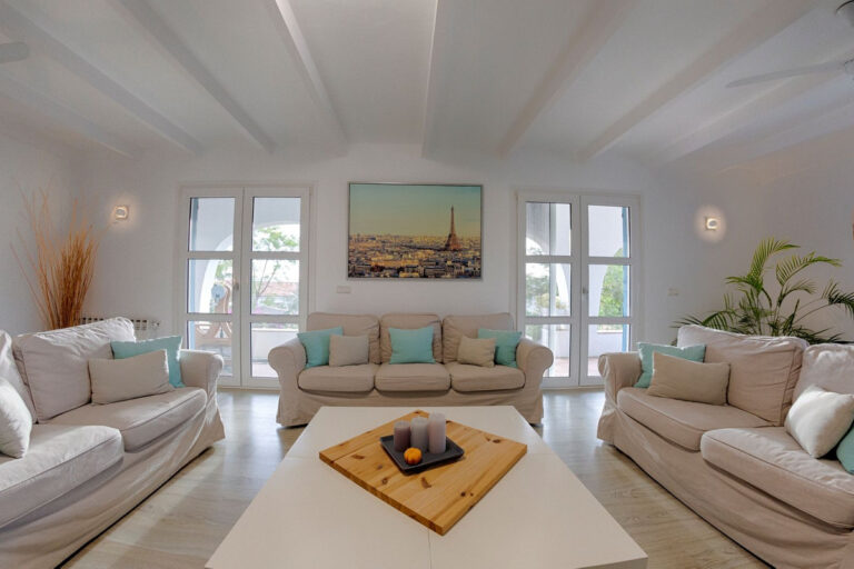 755775 detached villa costa del sol 5 bedrooms san pedro de alcantara e1950000 1 1 768x512