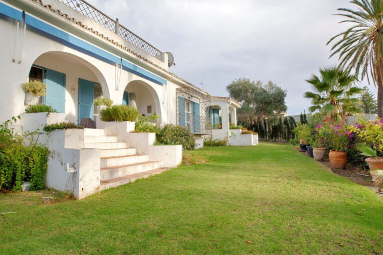 755775 detached villa costa del sol 5 bedrooms san pedro de alcantara e1950000 1 768x512