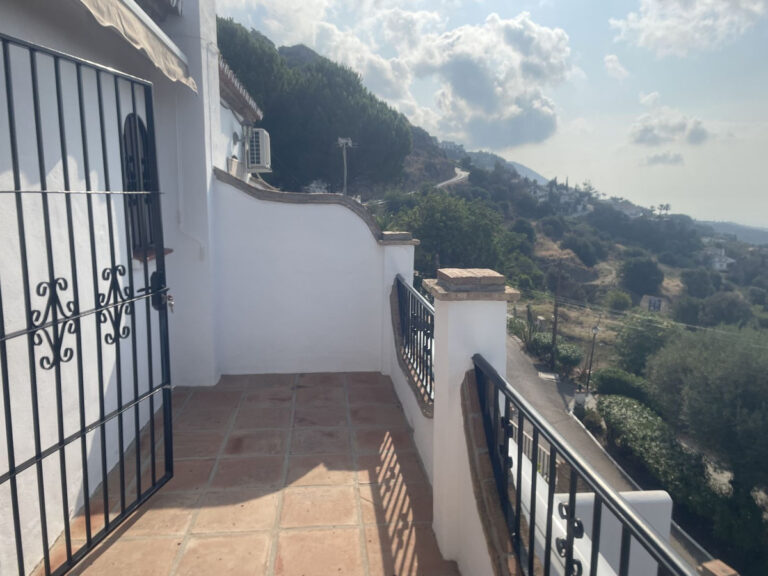 756531 terraced townhouse costa del sol 2 bedrooms mijas e349000 9 768x576