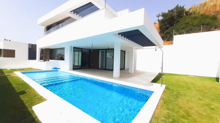 756687 detached villa costa del sol 3 bedrooms estepona e1095000 768x432