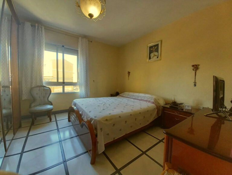 757206 middle floor apartment costa del sol 4 bedrooms malaga centro e280000 11 768x581