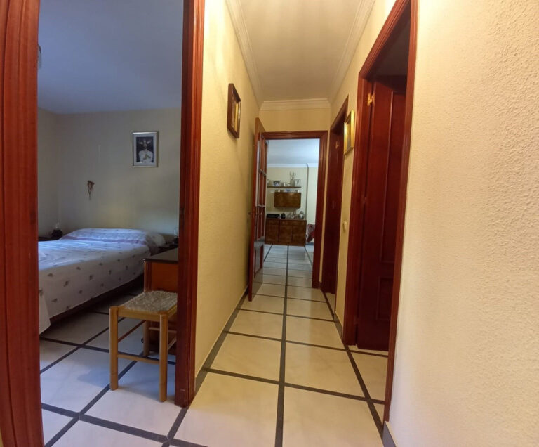 757206 middle floor apartment costa del sol 4 bedrooms malaga centro e280000 6 768x636