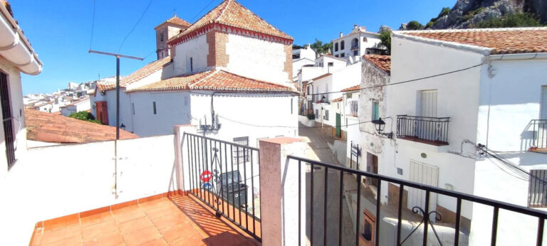 760394 terraced townhouse costa del sol 2 bedrooms gaucin e75000 1 768x346