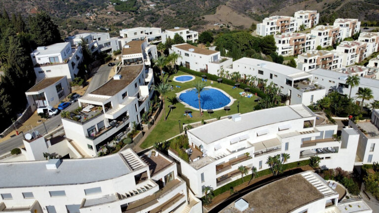 760670 duplex apartment costa del sol 2 bedrooms marbella e255000 1 1 768x432