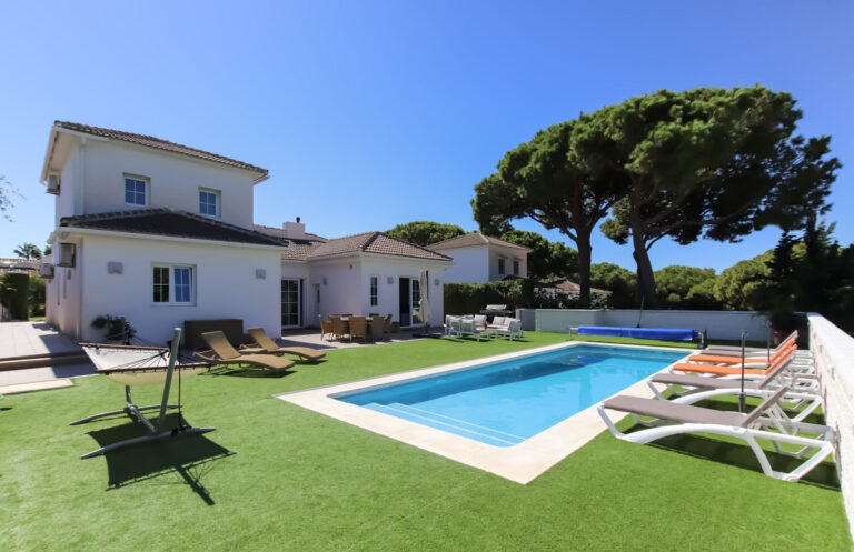 762325 detached villa costa del sol 4 bedrooms mijas costa e899000 1 768x497