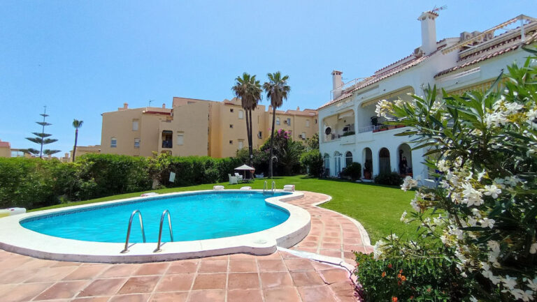 763951 terraced townhouse costa del sol 2 bedrooms torrequebrada e369000 1 768x433