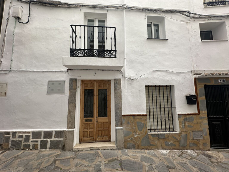 767064 terraced townhouse costa del sol 5 bedrooms casares pueblo e198900 3 768x576