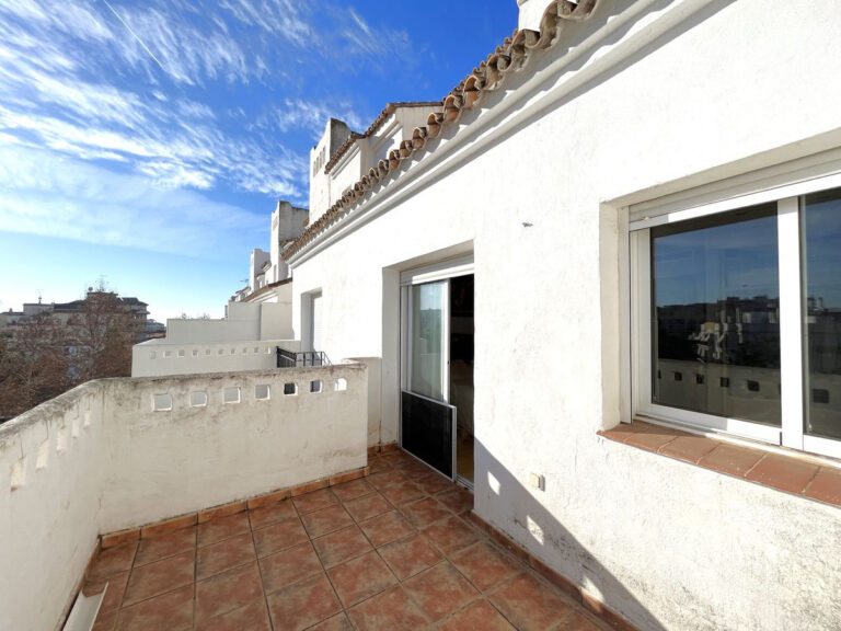 769860 semi detached townhouse costa del sol 3 bedrooms estepona e430000 1 1 768x576