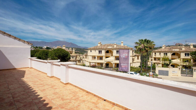 776216 terraced townhouse costa del sol 2 bedrooms casares e276990 1 768x432