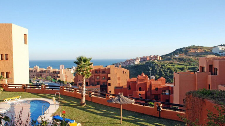 783158 middle floor apartment costa del sol 2 bedrooms manilva e168500 768x432