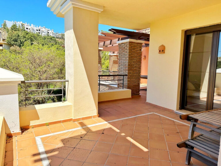 792960 middle floor apartment costa del sol 3 bedrooms benahavis e450000 4 768x576