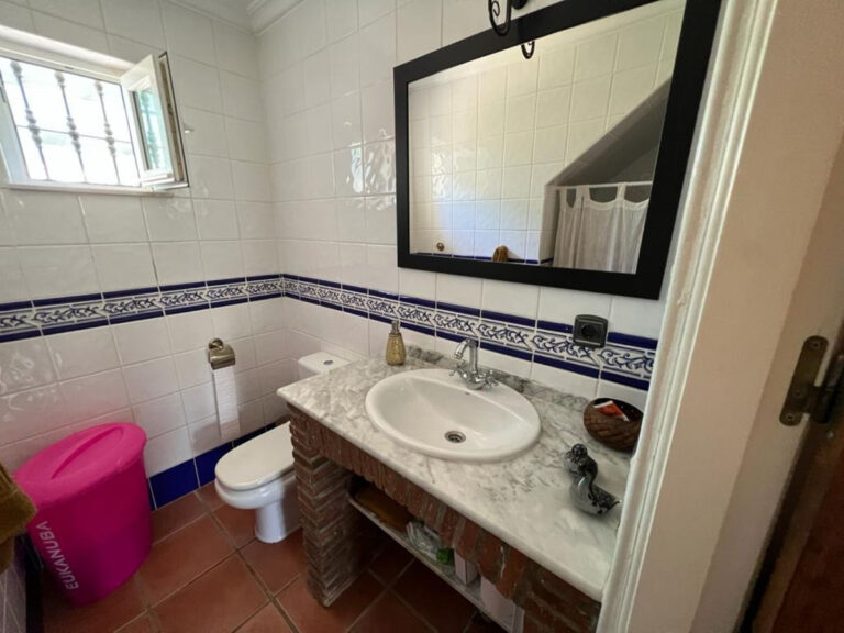 826888 detached villa costa del sol 3 bedrooms valle romano e690000 9 768x576