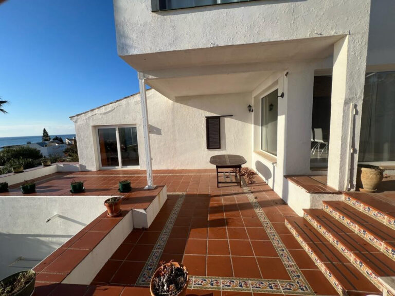 836900 detached villa costa del sol 5 bedrooms estepona e1250000 2 768x576