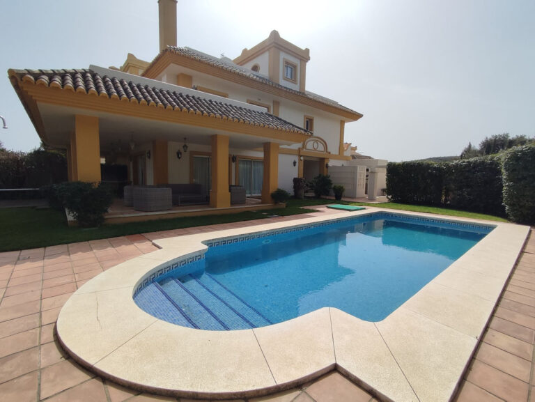 843569 semi detached villa costa del sol 4 bedrooms san roque club e595000 1 768x577