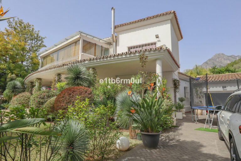 865173 detached villa costa del sol 4 bedrooms the golden mile e1900000 1 768x512