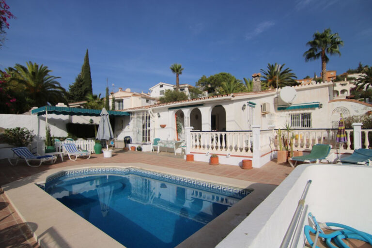 875080 detached villa costa del sol 3 bedrooms coin e305000 768x512