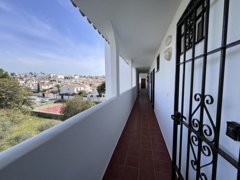 876136 penthouse apartment costa del sol 1 bedrooms calahonda e191400 6 768x576