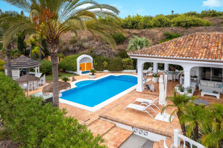 876846 detached villa costa del sol 3 bedrooms alhaurin de la torre e1395000 2 768x512