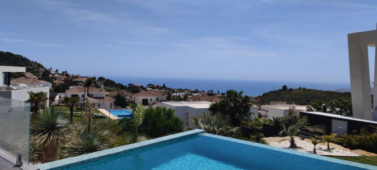 876906 detached villa costa del sol 5 bedrooms mijas e1690000 3 768x346