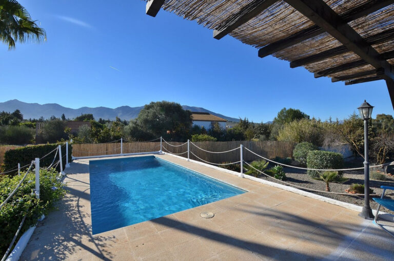 877464 finca villa costa del sol 4 bedrooms alhaurin de la torre e325000 1 768x508