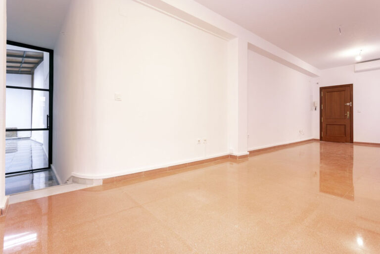 878379 ground floor apartment malaga ciudad 2 bedrooms centro historico e569000 12 768x513