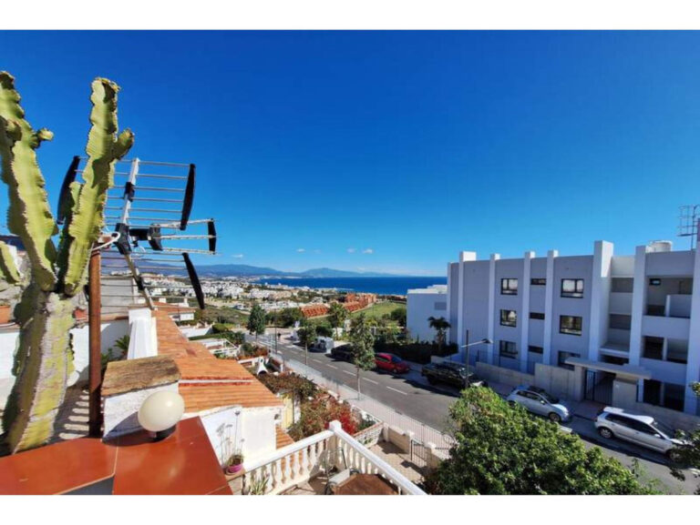 878397 terraced townhouse costa del sol 2 bedrooms la duquesa e178000 11 768x577