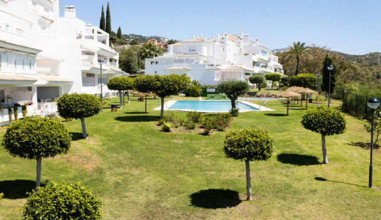 878538 middle floor apartment costa del sol 3 bedrooms rio real e365000 768x444