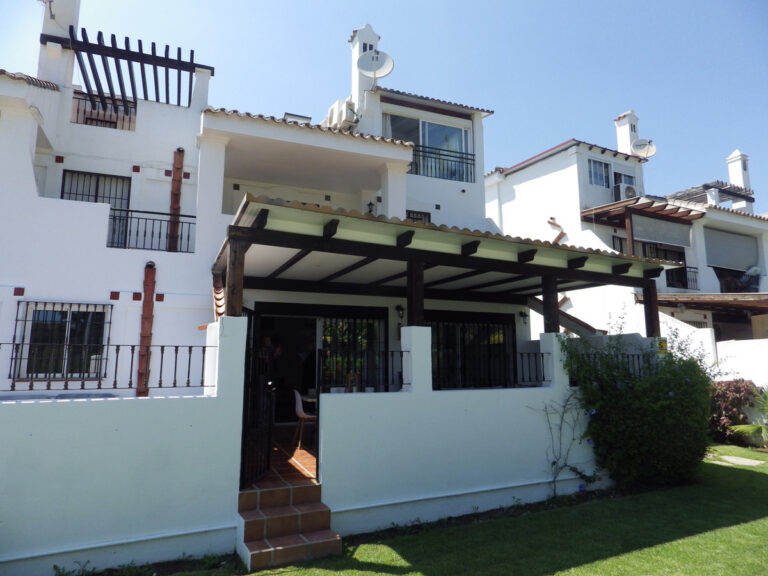 878574 terraced townhouse costa del sol 5 bedrooms nueva andalucia e630000 1 1 768x576