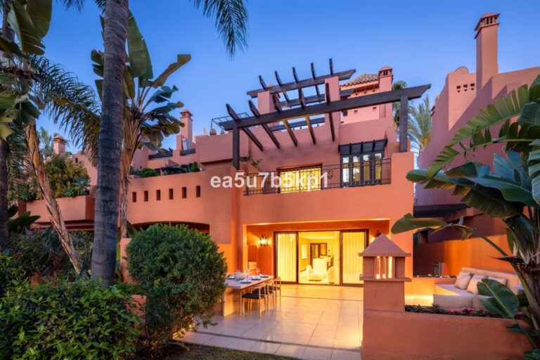 879432 terraced townhouse costa del sol 4 bedrooms marbella e1895000 768x512