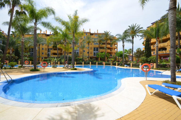 879528 middle floor apartment costa del sol 2 bedrooms san pedro de alcantara e575000 768x509