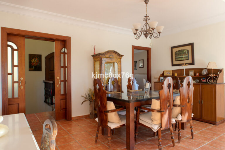 879579 detached villa costa del sol 4 bedrooms el rosario e1100000 5 768x512