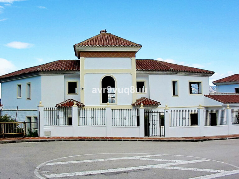 879657 detached villa costa del sol 5 bedrooms la cala golf e745000 2 768x576