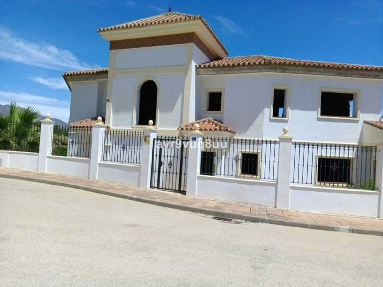 879657 detached villa costa del sol 5 bedrooms la cala golf e745000 9 768x576